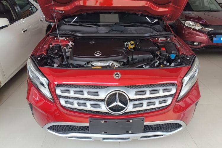 Used Mercedes-Benz GLA 2017 GLA 200 Fashion Model Engine Bay