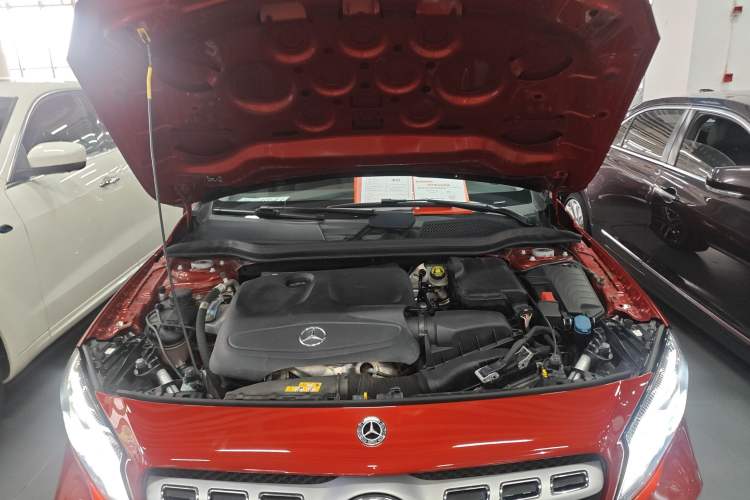 Used Mercedes-Benz GLA 2017 GLA 200 Fashion Model Engine Bay
