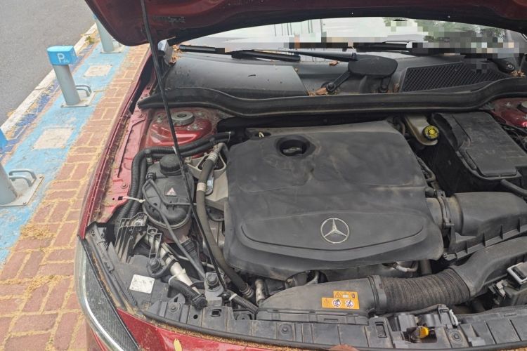 Used Mercedes-Benz GLA 2017 GLA 200 Sport Edition Engine Bay Right