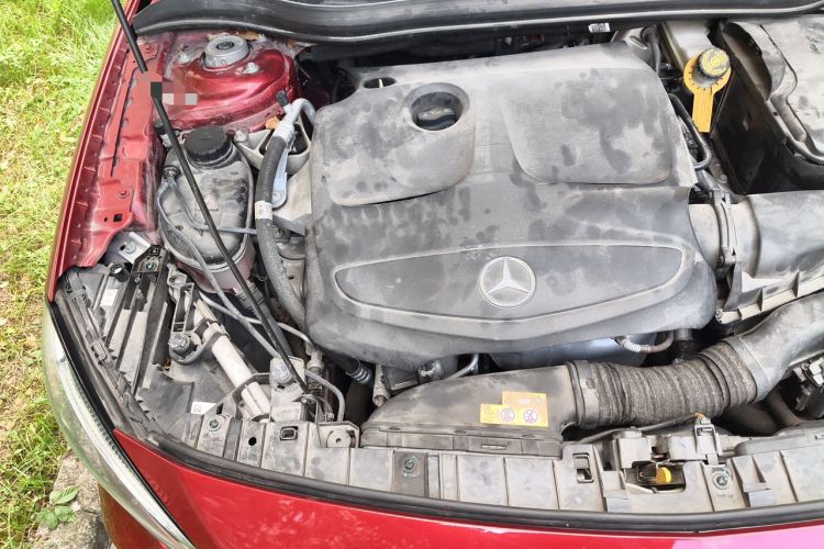 Used Mercedes-Benz GLA 2017 GLA 200 Fashion Model Engine Bay Right