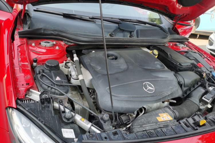 Used Mercedes-Benz GLA 2017 GLA 200 Fashion Model Engine Bay Right