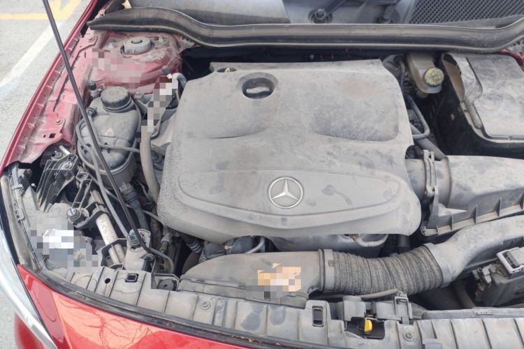 Used Mercedes-Benz GLA 2017 GLA 200 Sport Edition Engine Bay Right