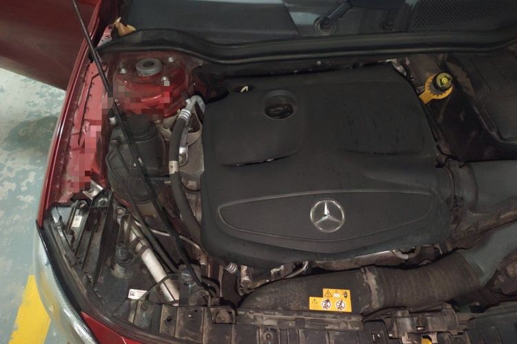 Used Mercedes-Benz GLA 2017 GLA 200 Fashion Model Engine Bay Right