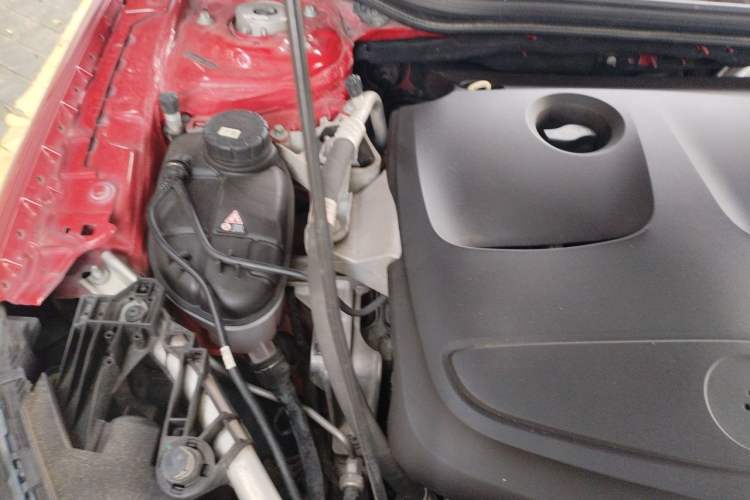 Used Mercedes-Benz GLA 2017 GLA 200 Sport Edition Engine Bay Right