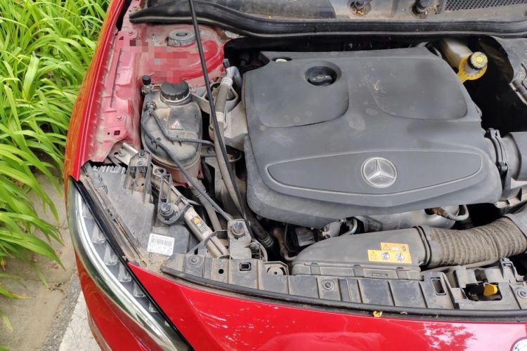 Used Mercedes-Benz GLA 2017 GLA 200 Sport Edition Engine Bay Right