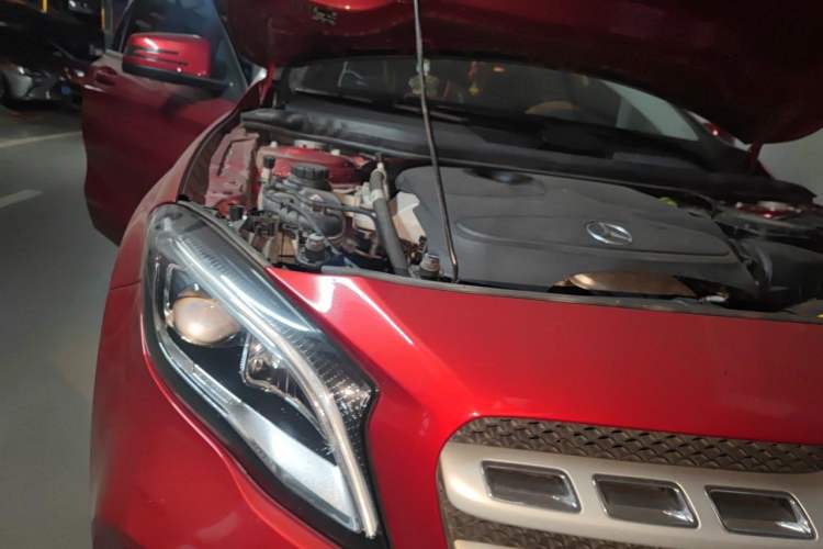 Used Mercedes-Benz GLA 2017 GLA 200 Fashion Model Engine Bay Right