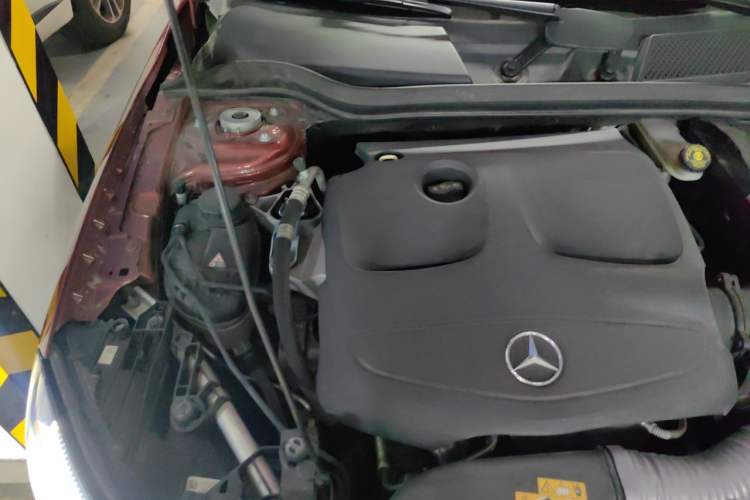 Used Mercedes-Benz GLA 2017 GLA 200 Fashion Model Engine Bay Right