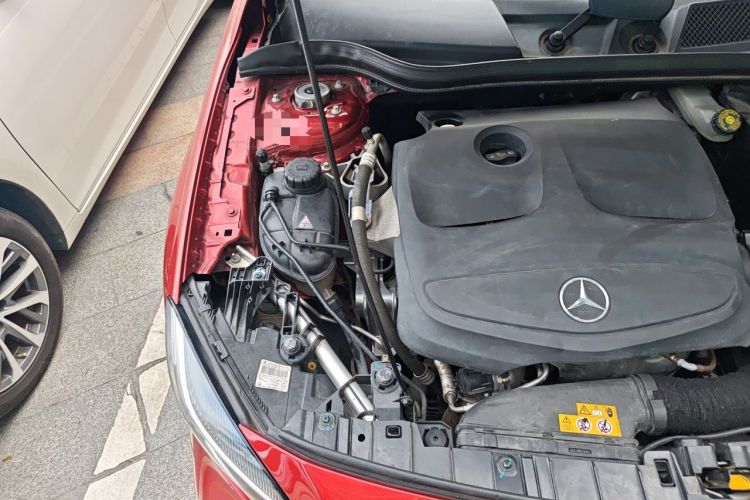 Used Mercedes-Benz GLA 2017 GLA 200 Sport Edition Engine Bay Right
