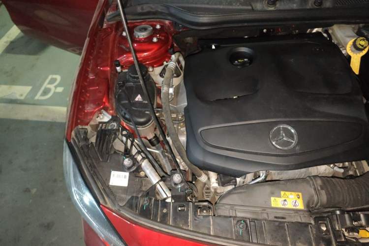 Used Mercedes-Benz GLA 2017 GLA 200 Sport Edition Engine Bay Right
