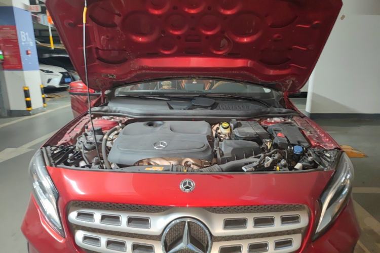 Used Mercedes-Benz GLA 2017 GLA 200 Fashion Model Engine Bay
