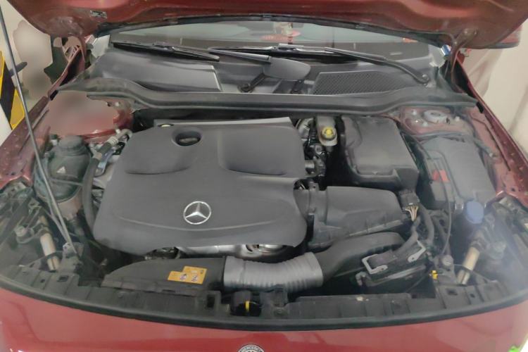 Used Mercedes-Benz GLA 2017 GLA 200 Fashion Model Engine Bay