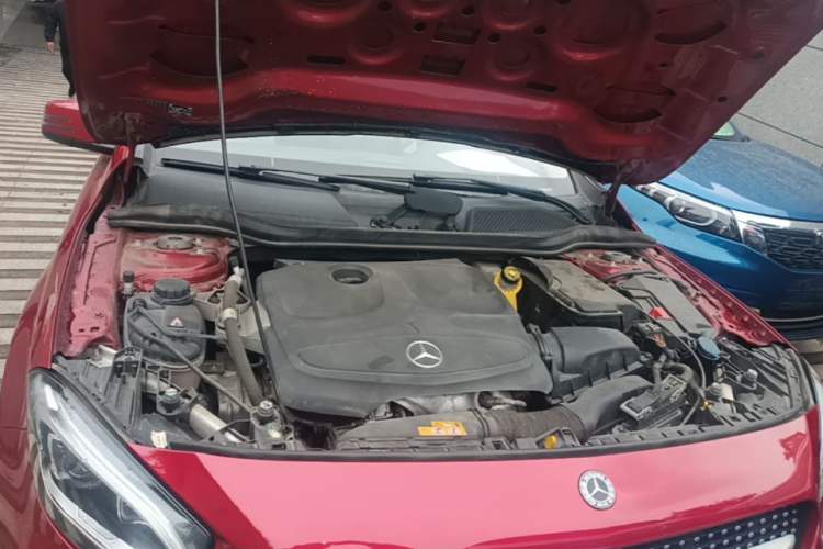 Used Mercedes-Benz GLA 2017 GLA 200 Sport Edition Engine Bay