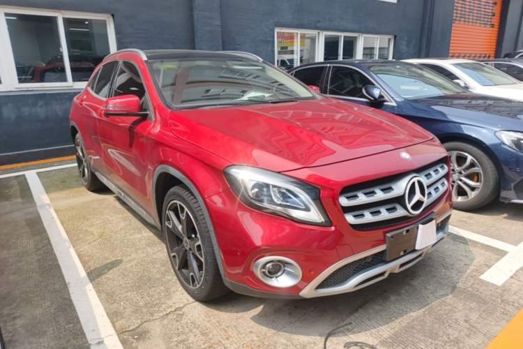 Used Mercedes-Benz GLA 2017 GLA 220 4MATIC Fashion Model Exterior 1