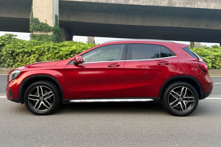 Used Mercedes-Benz GLA 2017 GLA 200 Fashion Model Exterior 4