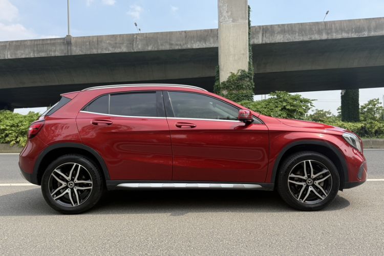 Used Mercedes-Benz GLA 2017 GLA 200 Fashion Model Exterior 8