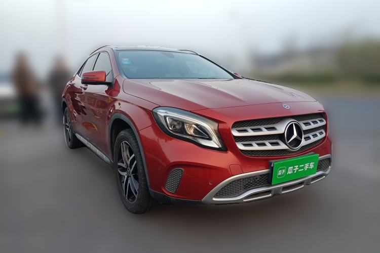 Used Mercedes-Benz GLA 2017 GLA 200 Sport Edition Front Right 45 Deg