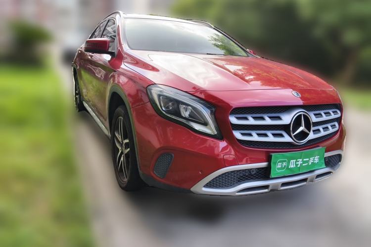 Used Mercedes-Benz GLA 2017 GLA 200 Fashion Model Front Right 45 Deg