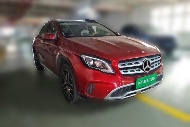 Used Mercedes-Benz GLA 2017 GLA 200 Fashion Model Front Right 45 Deg