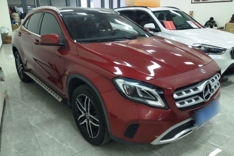 Used Mercedes-Benz GLA 2017 GLA 200 Fashion Model Front Right 45 Deg