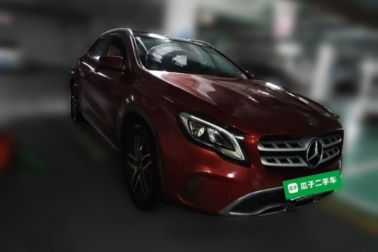 Used Mercedes-Benz GLA 2017 GLA 200 Fashion Model Front Right 45 Deg