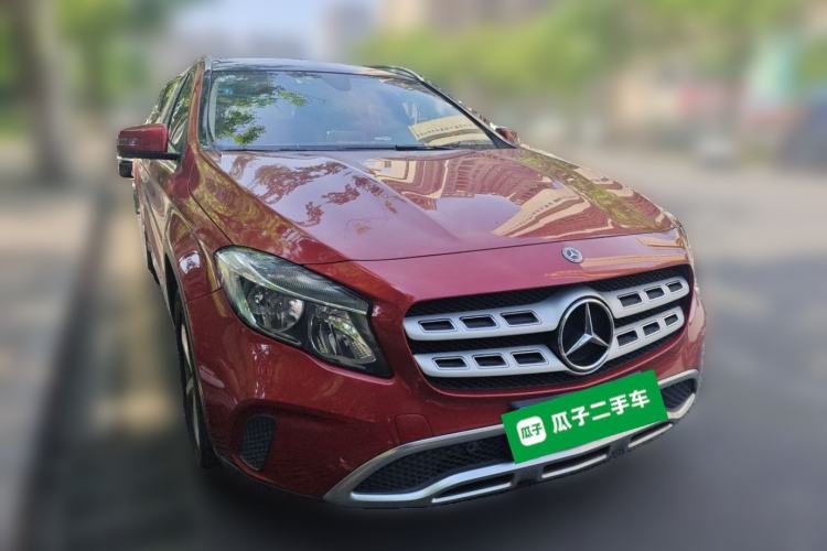 Used Mercedes-Benz GLA 2017 GLA 200 Sport Edition Front Right 45 Deg