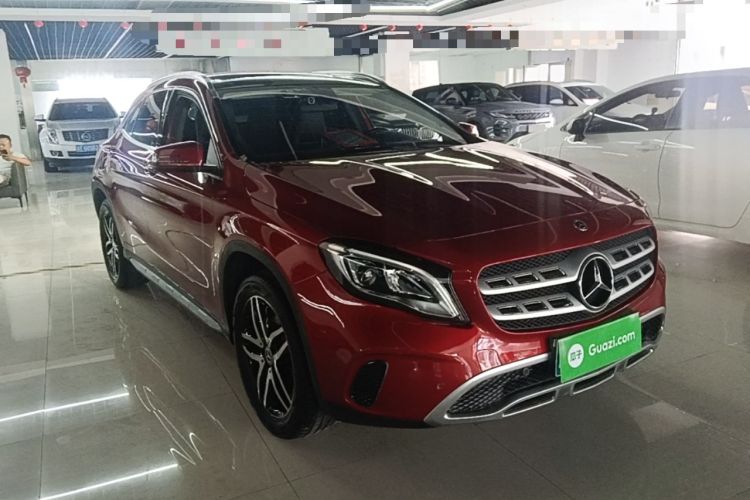 Used Mercedes-Benz GLA 2017 GLA 200 Fashion Model Front Right 45 Deg
