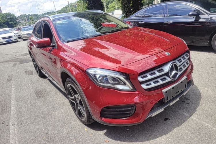 Used Mercedes-Benz GLA 2017 GLA 200 Fashion Model Front Right 45 Deg