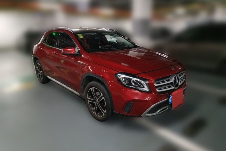 Used Mercedes-Benz GLA 2017 GLA 200 Fashion Model Front Right 45 Deg