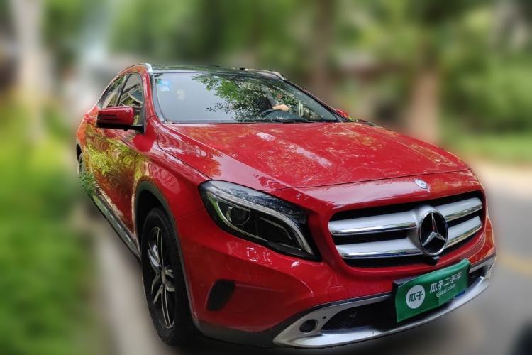Used Mercedes-Benz GLA 2017 GLA 200 Sport Edition Front Right 45 Deg
