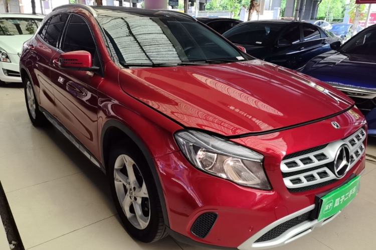 Used Mercedes-Benz GLA 2017 GLA 200 Sport Edition Front Right 45 Deg