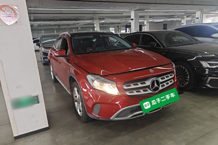 Used Mercedes-Benz GLA 2017 GLA 200 Sport Edition Front Right 45 Deg