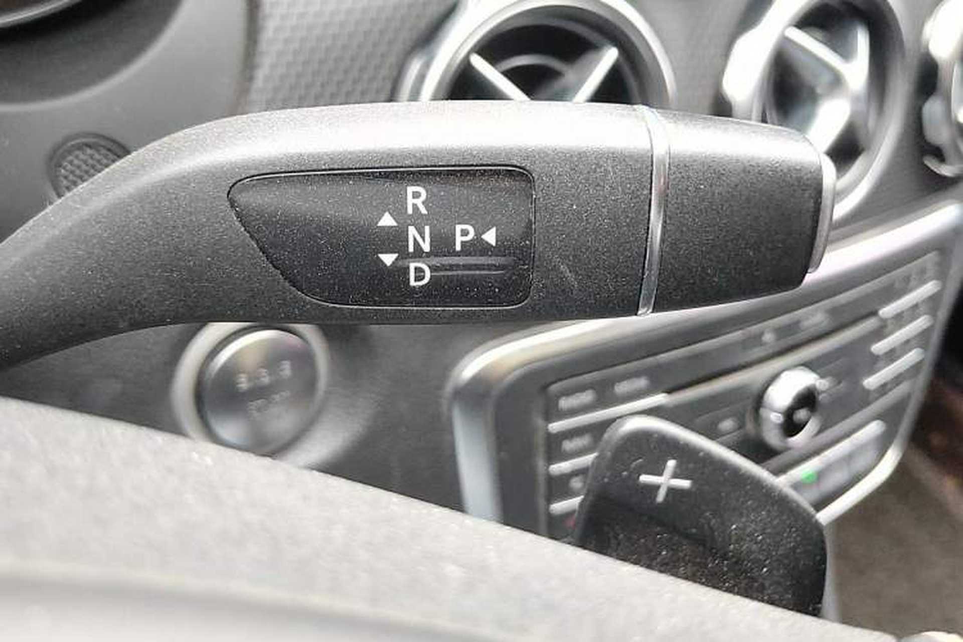 Used Mercedes-Benz GLA 2017 GLA 200 Fashion Model Gear Lever