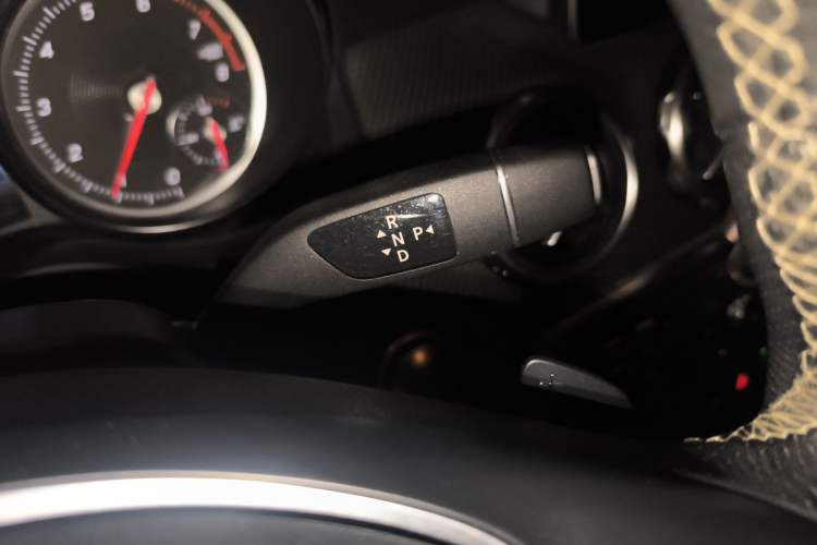 Used Mercedes-Benz GLA 2017 GLA 200 Sport Edition Gear Lever