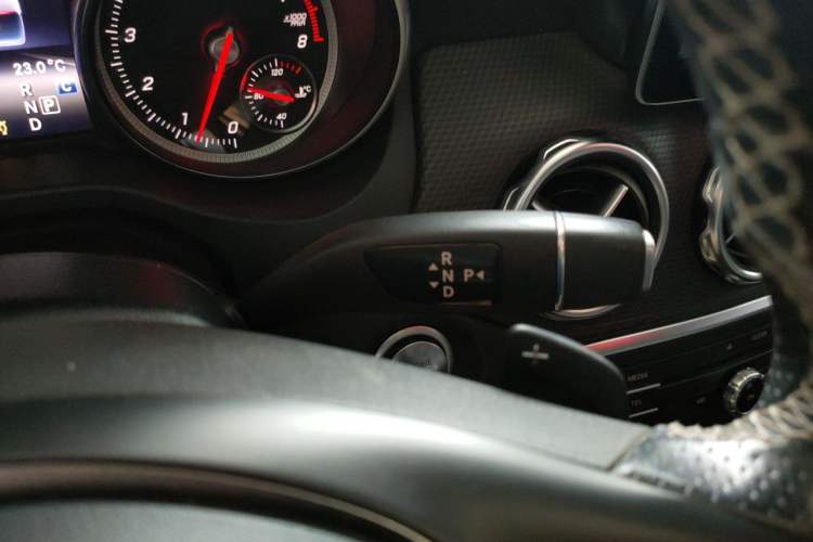 Used Mercedes-Benz GLA 2017 GLA 200 Sport Edition Gear Lever