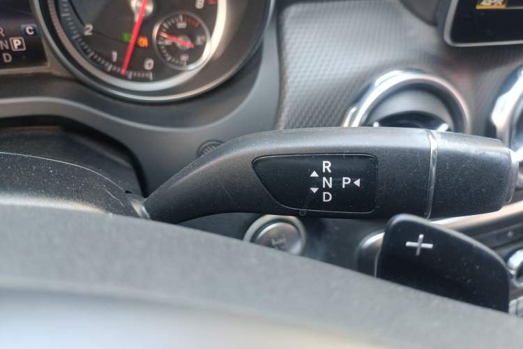 Used Mercedes-Benz GLA 2017 GLA 200 Sport Edition Gear Lever