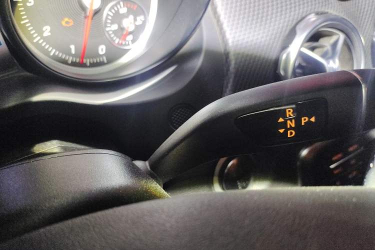 Used Mercedes-Benz GLA 2017 GLA 200 Sport Edition Gear Lever