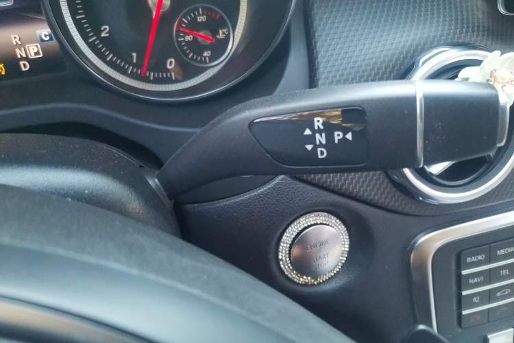 Used Mercedes-Benz GLA 2017 GLA 200 Sport Edition Gear Lever