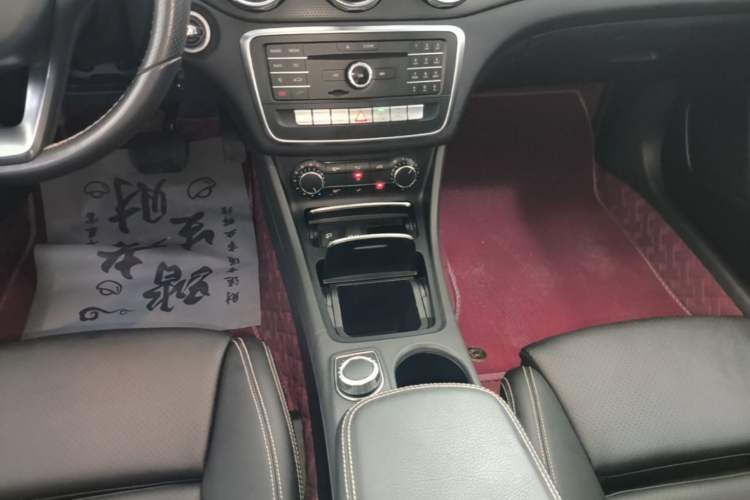 Used Mercedes-Benz GLA 2017 GLA 200 Fashion Model Gear Lever