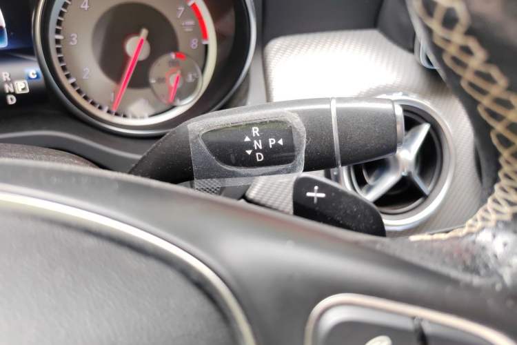 Used Mercedes-Benz GLA 2017 GLA 200 Sport Edition Gear Lever