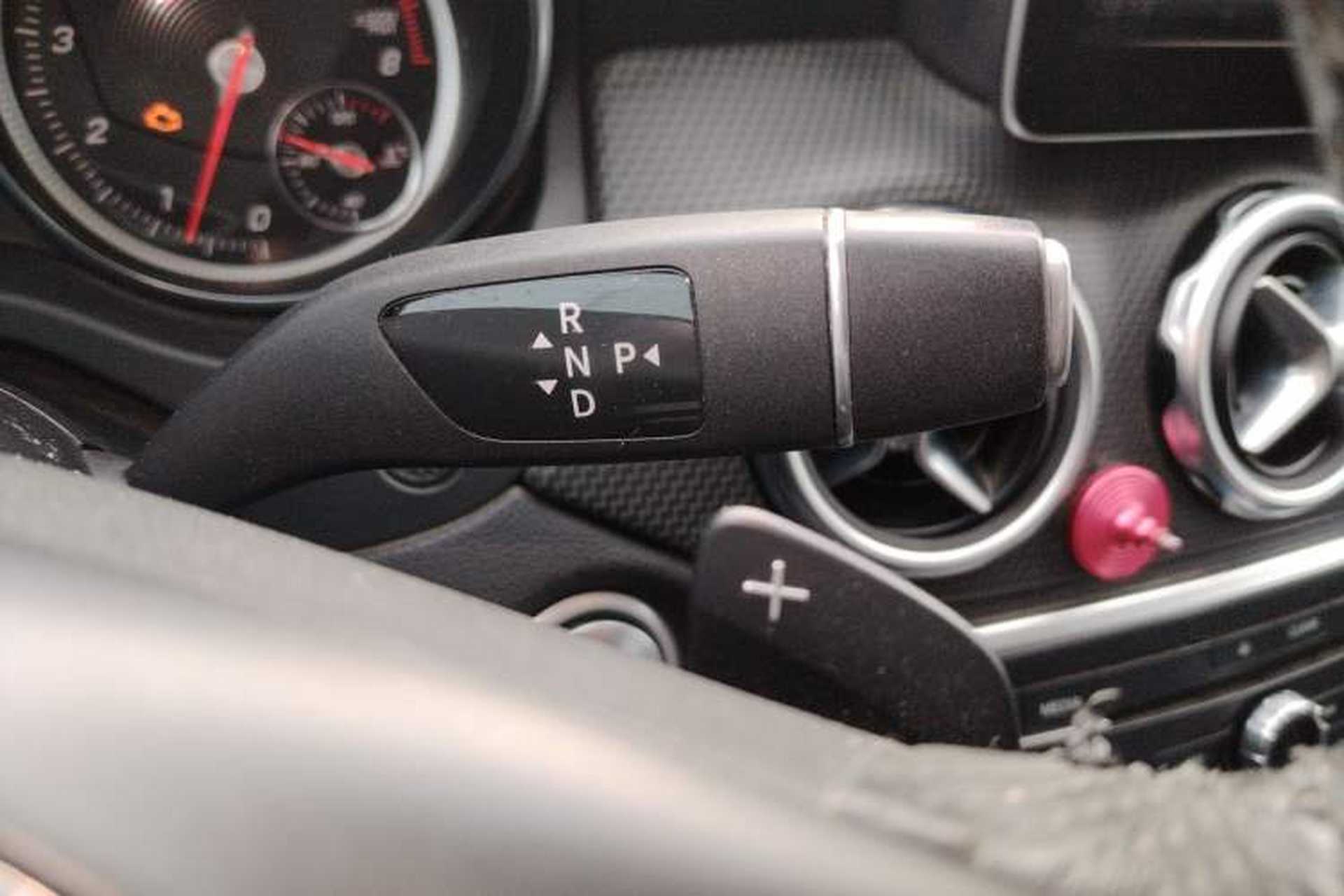 Used Mercedes-Benz GLA 2017 GLA 200 Sport Edition Gear Lever