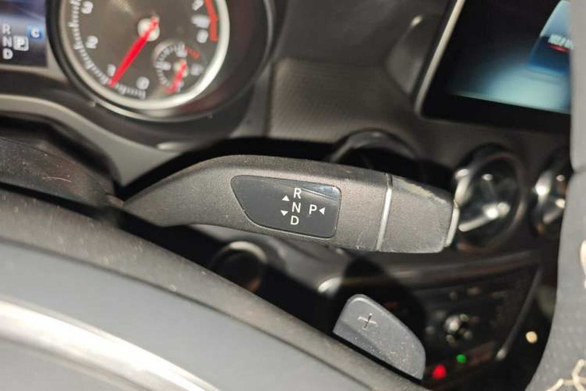 Used Mercedes-Benz GLA 2017 GLA 200 Sport Edition Gear Lever