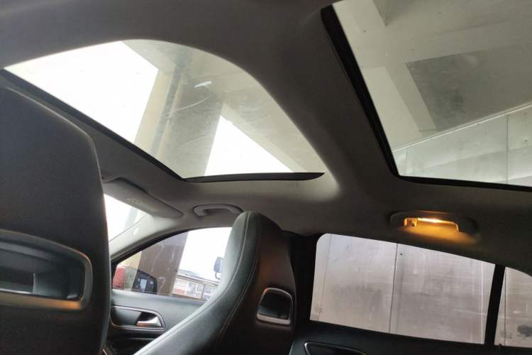 Used Mercedes-Benz GLA 2017 GLA 200 Sport Edition Headliner