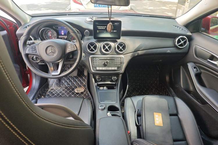 Used Mercedes-Benz GLA 2017 GLA 200 Sport Edition Headliner