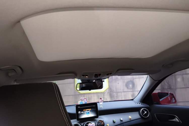 Used Mercedes-Benz GLA 2017 GLA 200 Fashion Model Headliner