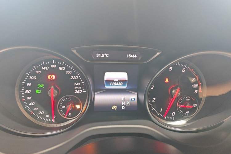 Used Mercedes-Benz GLA 2017 GLA 200 Fashion Model Instrument Cluster