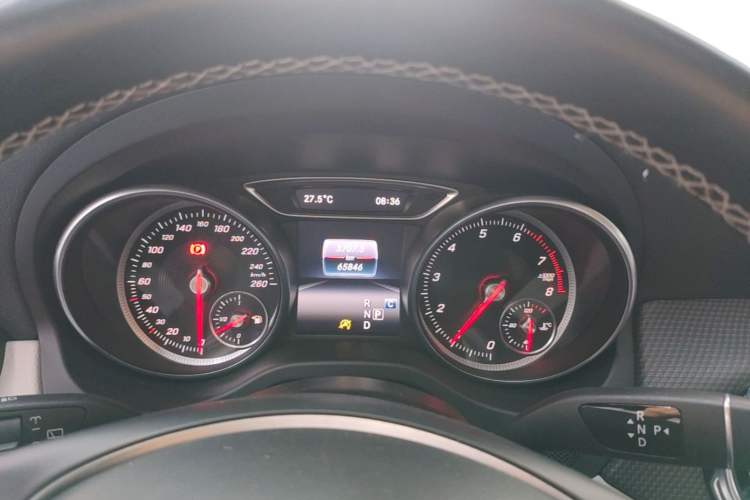 Used Mercedes-Benz GLA 2017 GLA 220 4MATIC Fashion Model Instrument Cluster