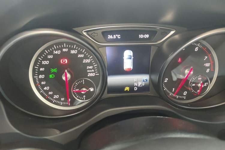 Used Mercedes-Benz GLA 2017 GLA 200 Sport Edition Instrument Cluster