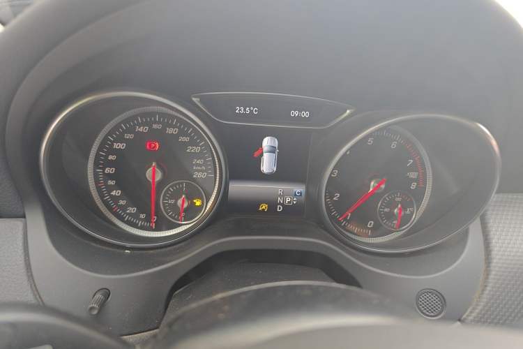 Used Mercedes-Benz GLA 2017 GLA 200 Fashion Model Instrument Cluster
