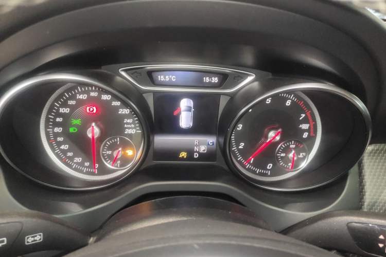 Used Mercedes-Benz GLA 2017 GLA 200 Sport Edition Instrument Cluster