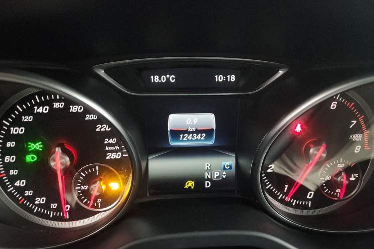 Used Mercedes-Benz GLA 2017 GLA 200 Sport Edition Instrument Cluster
